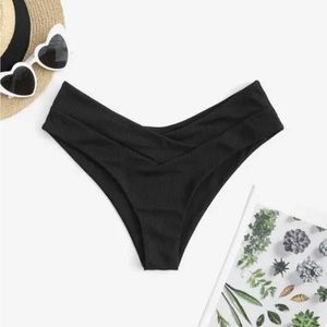 Ribbed Crossover Bikini Bottoms
